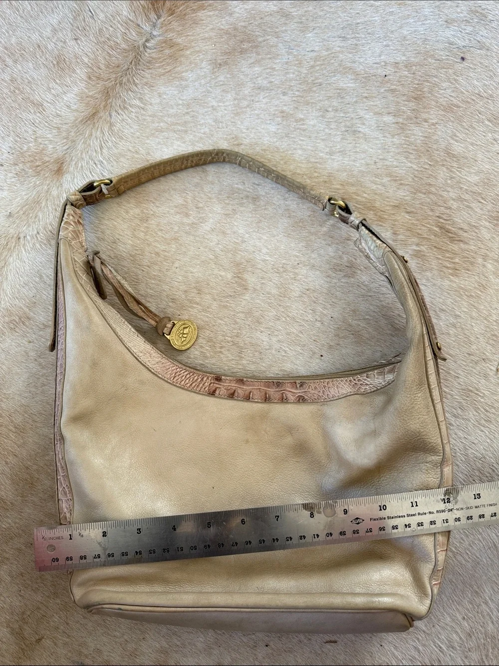 Vintage Brahmin Beige Leather Hobo Shoulder Bag Croc Trim Quiet Luxury